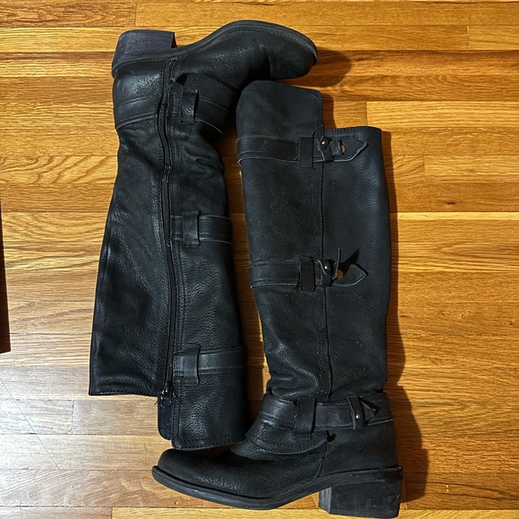 Calvin Klein CK Jeans Women's Gem 2 Oily Leather Knee-High Boots Black size.7.5 - Picture 6 of 6